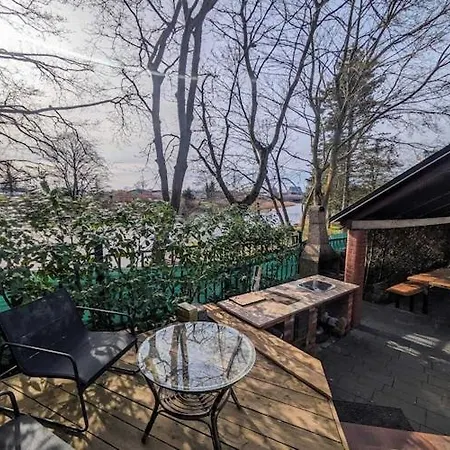 アパート Spacious With Sauna,