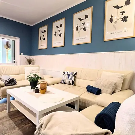 Spacious With Sauna, شقة كولوبرزيغ