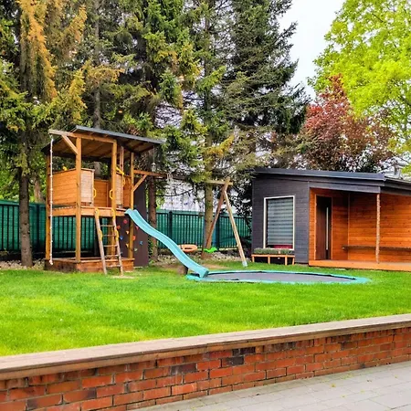 アパート Spacious With Sauna,