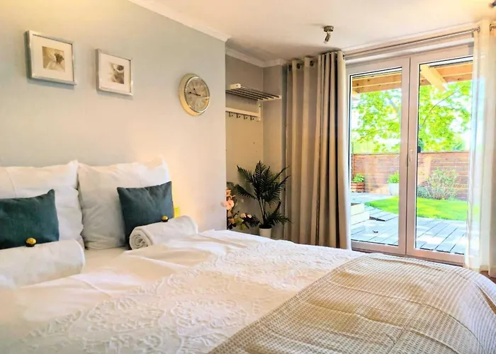 Spacious With Sauna,